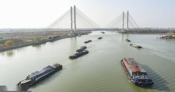 我国煤炭的内河运输主要由长江和京杭运河承担